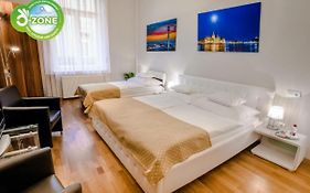 Anabelle Bed And Budapest